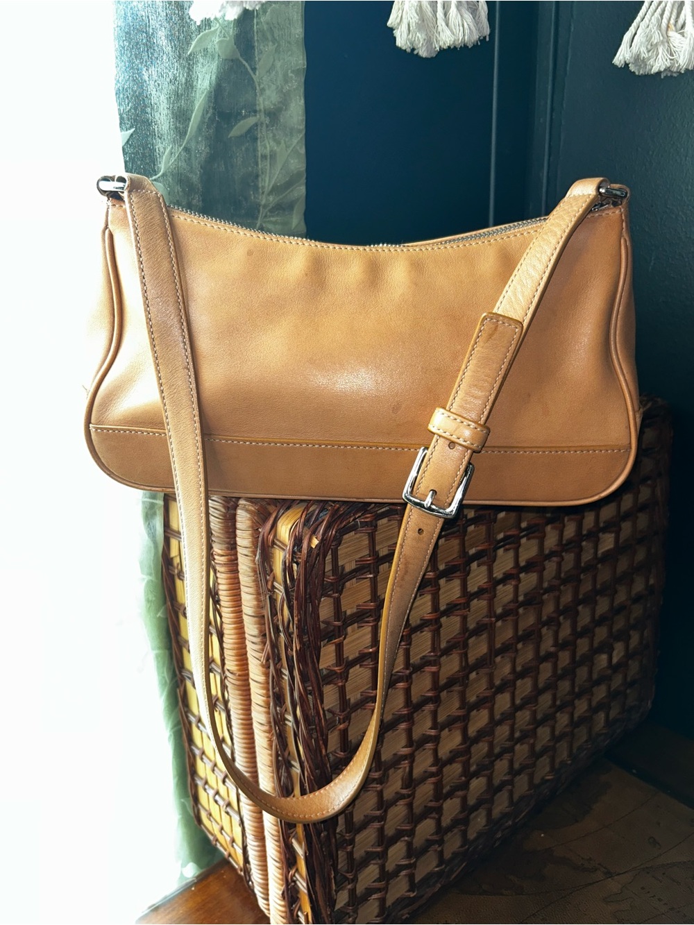 Coach 2003 Hampton Demi Baguette Bag in Camel leather with COA - Picture 9 of 16
